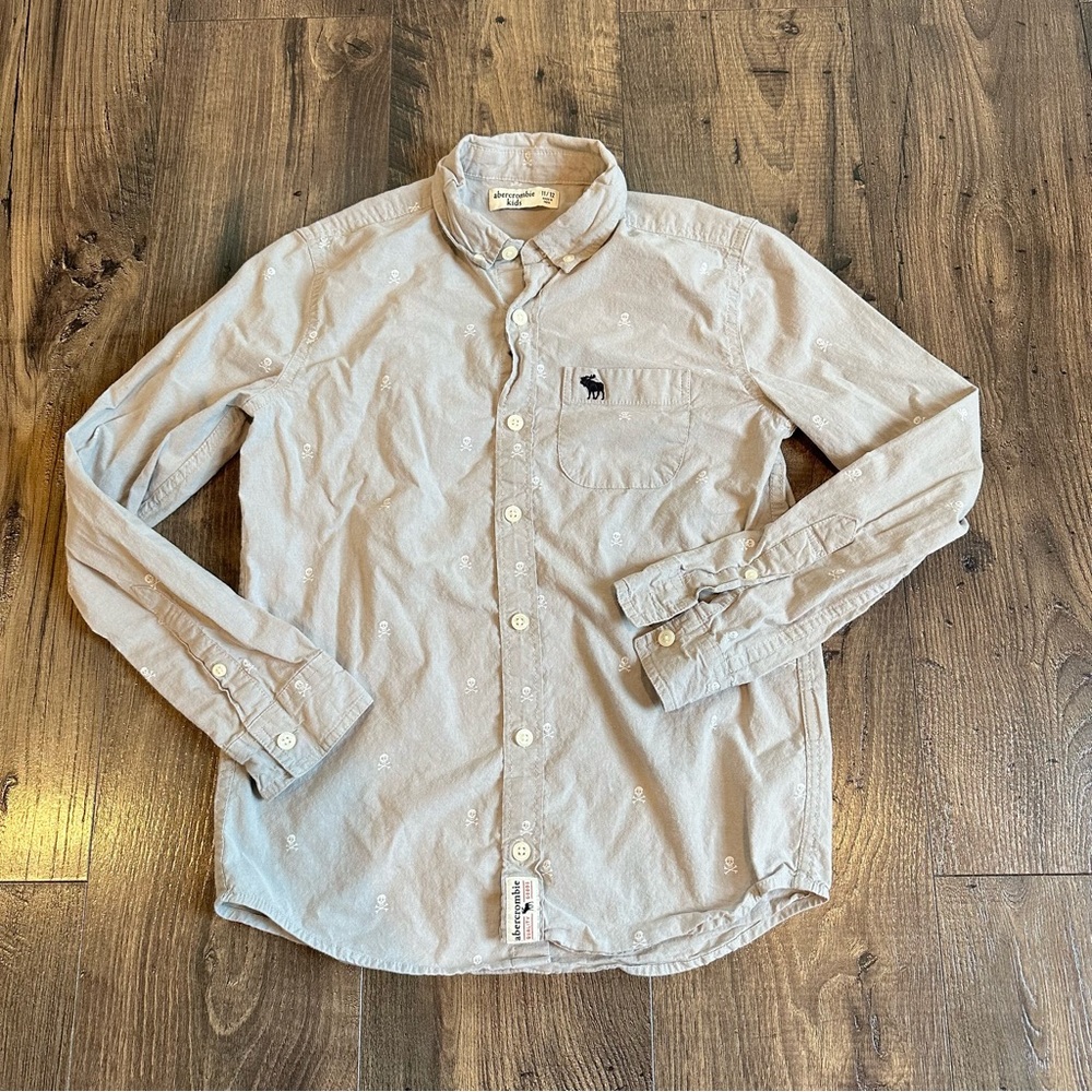 Abercrombie Kids Boy's Gray Skull Collared Dress Shirt Size 11/12